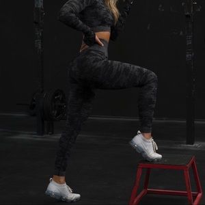 !SOLD! Gymshark camo Leggings